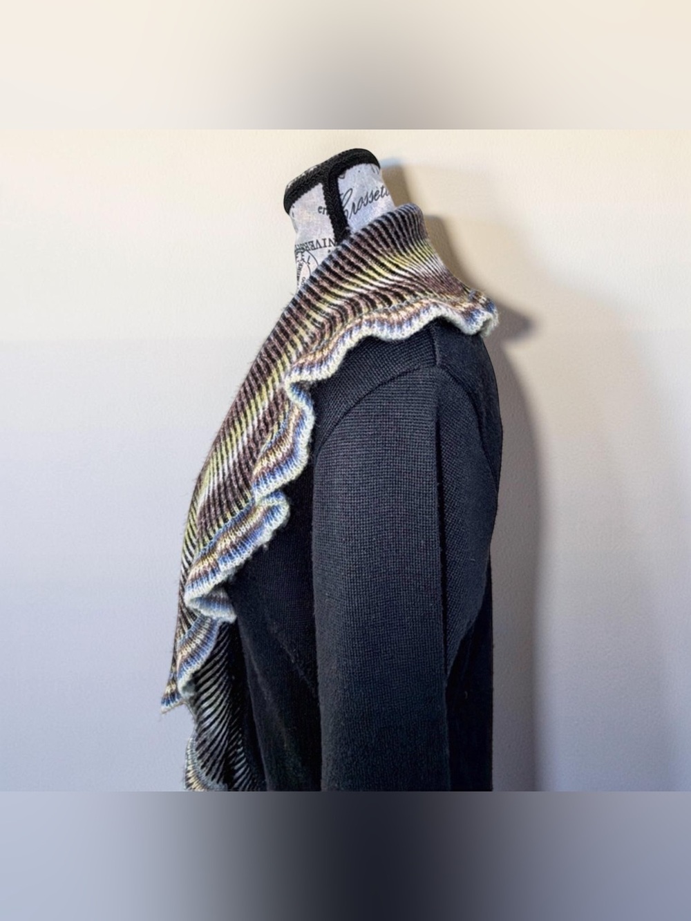 ANGEN Merino Wool Ruffle Shawl Collar Cardigan | Small | Multicolor Trim | Italy - Picture 6 of 14